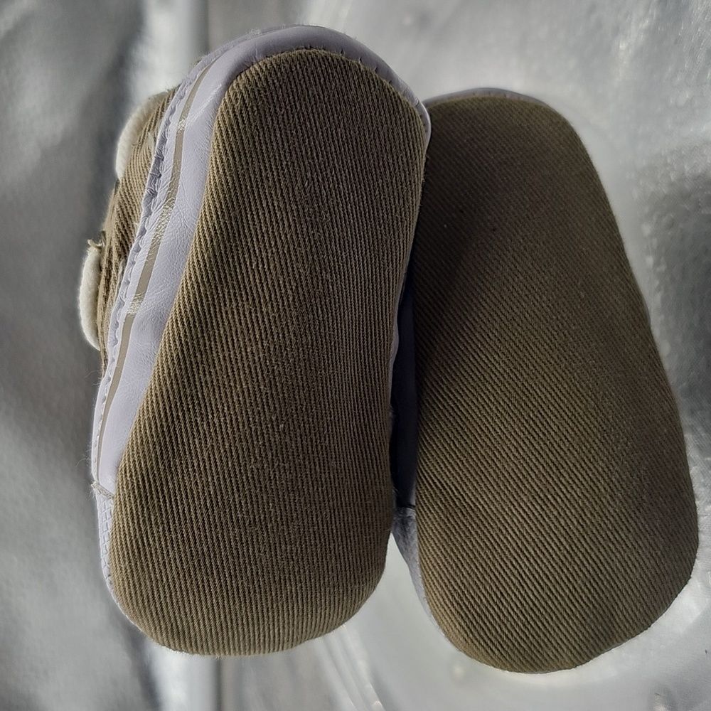 H Tan Good lookin Loafer Shoes For Your Boy Or Girl Sz 1 KoalaBaby - Picture 7 of 8